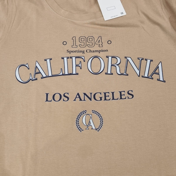 Womens Tees - Picture 5 of 7